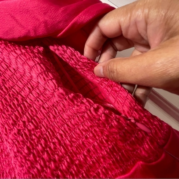 NSR Smocked Fuchsia Pink Party Dress Midi M Puff Sleeves Slit Satiny 3592 READ - Picture 6 of 13
